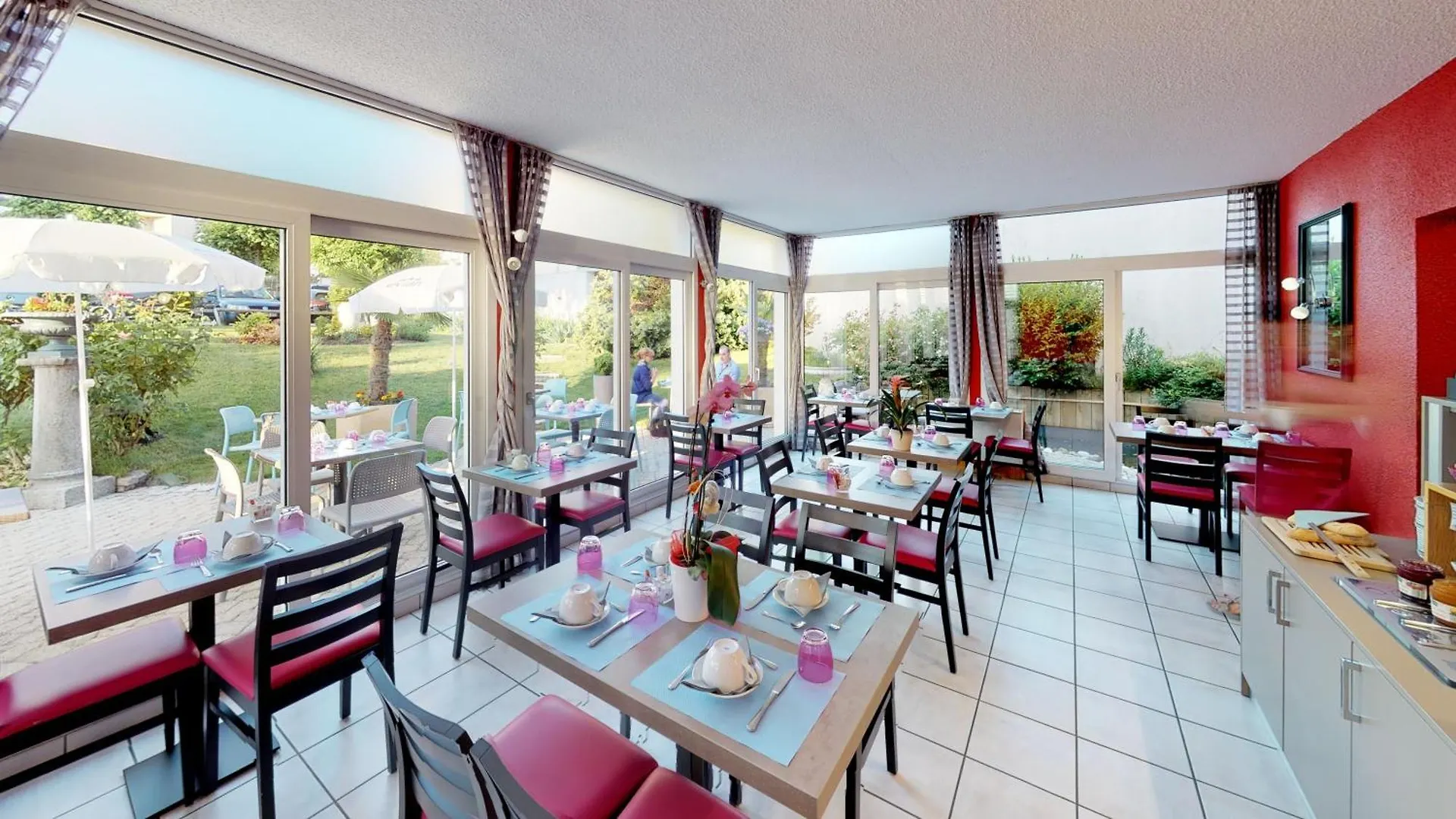 Hotel De France Contact-Hotel Εβιάν-λε-Μπαιν 2*,  Γαλλία