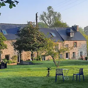 L'eau Qui Dort - Et Tables D'hotes Bed & Breakfast Pleslin-Trigavou