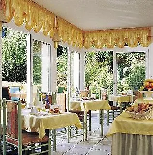Hotel De France Contact-Hotel Evian-les-Bains